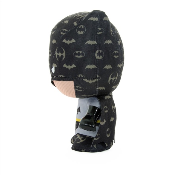 7” DZNR BATMAN ENBLEM COLLECTOR’s CHIBI PLUSH - Picture 4 of 8